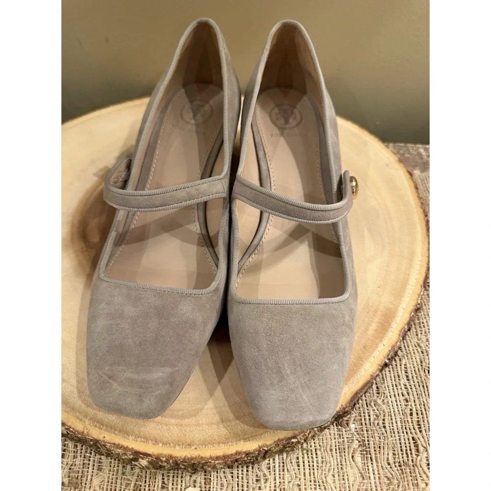 Tory Burch Marisa 40mm Mary‎ Jane Pump in Grey Suede Strap Gold Accent Sz-7 298$